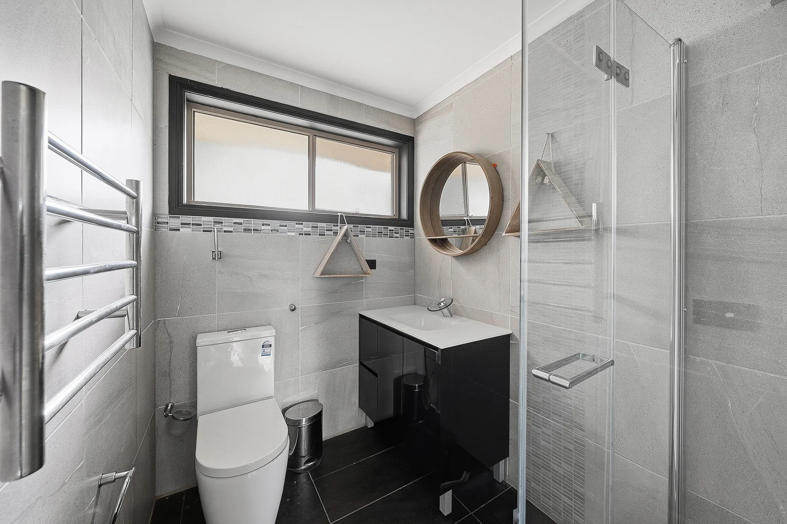 Additional image 5 of 2 Marisa Place, Pakenham VIC 3810