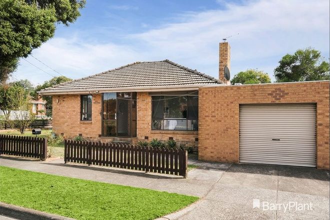 Picture of 2 Charlton Crescent, RESERVOIR VIC 3073