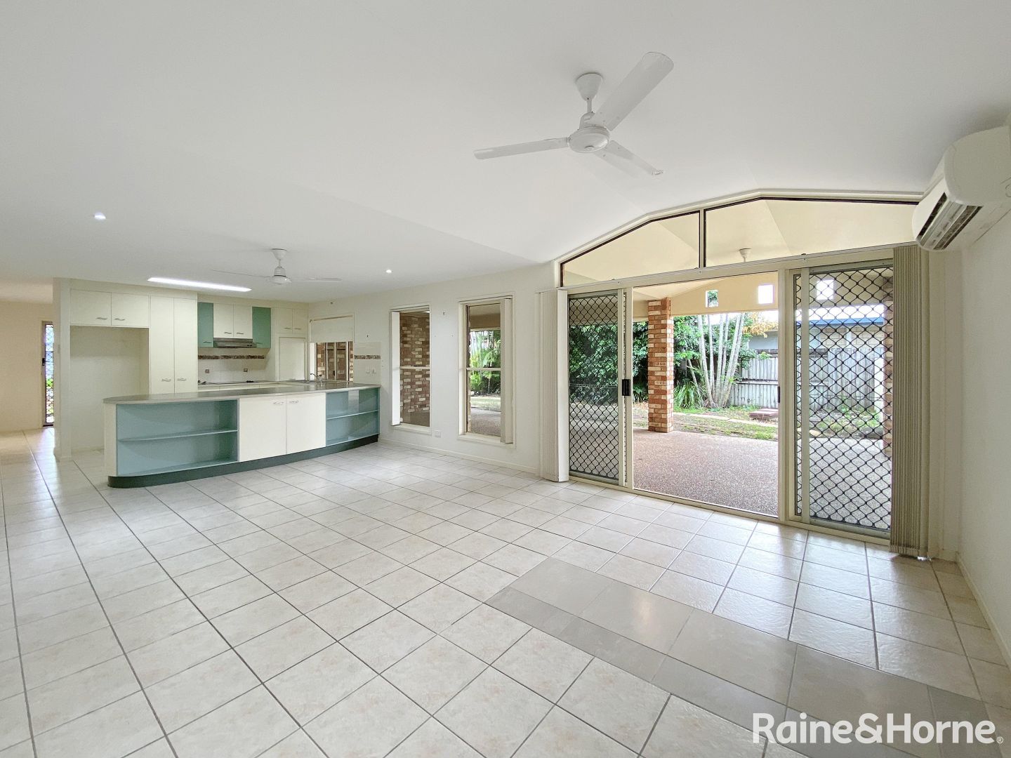 11 Nautilus Parade, Bucasia QLD 4750, Image 1