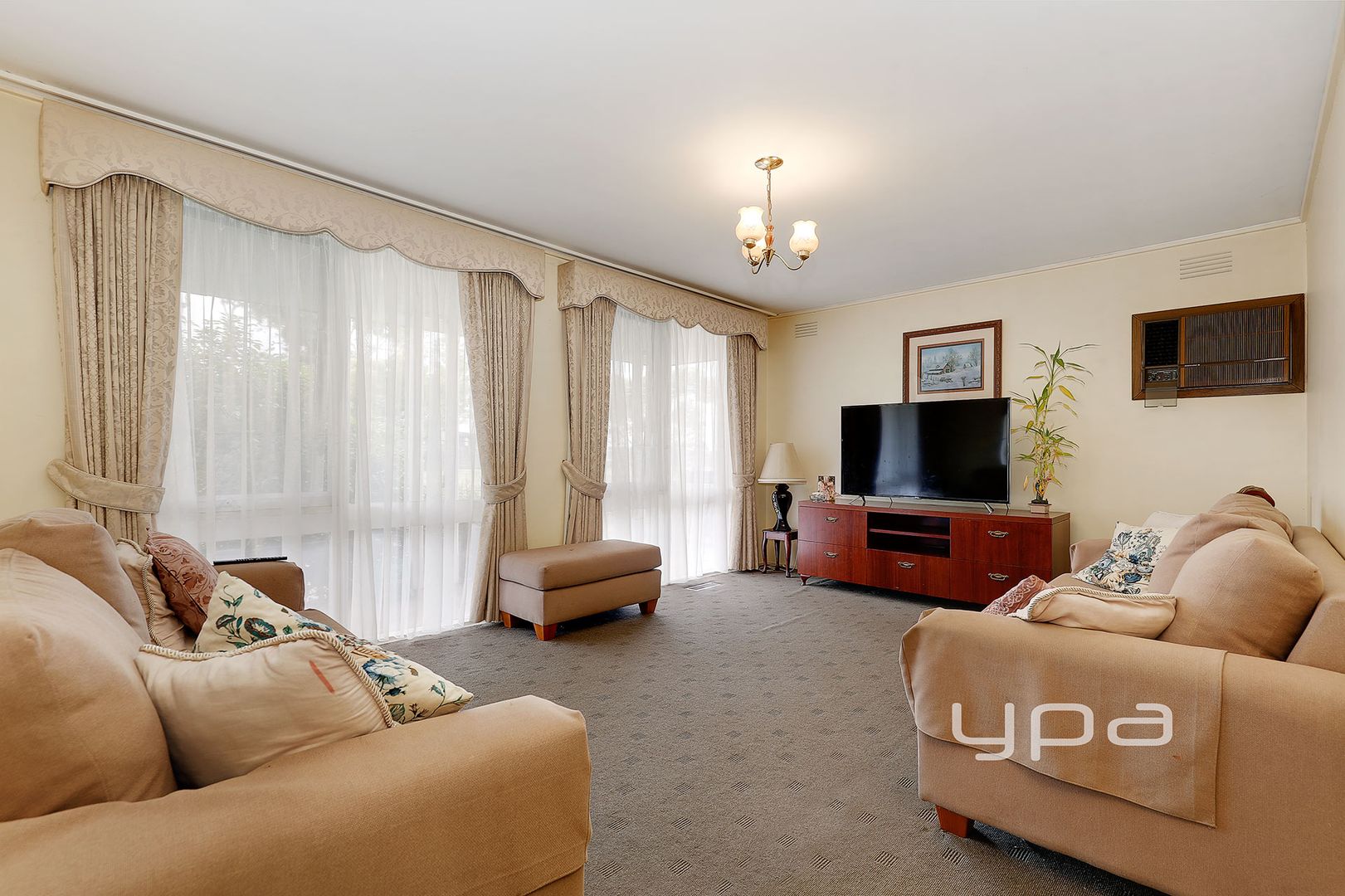 103 Taylor Drive, Gladstone Park VIC 3043 House For Rent Domain