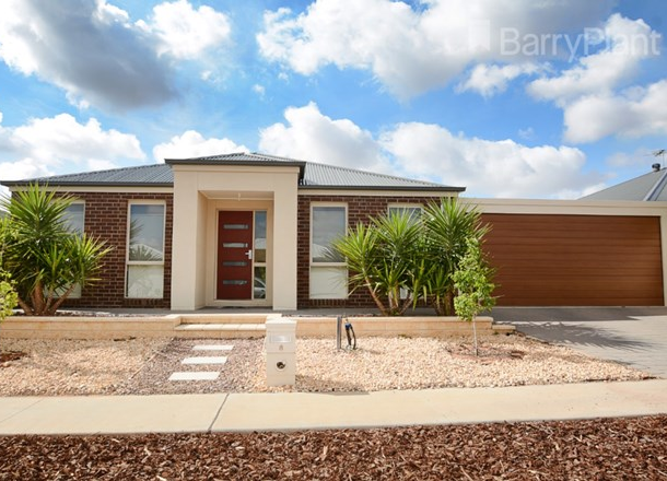 8 Wisteria Way, Mildura VIC 3500