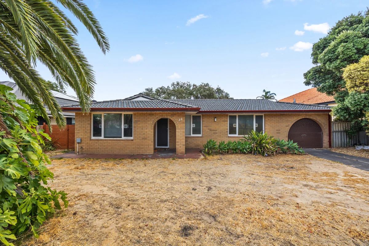 32 Tallas Road, Silver Sands WA 6210