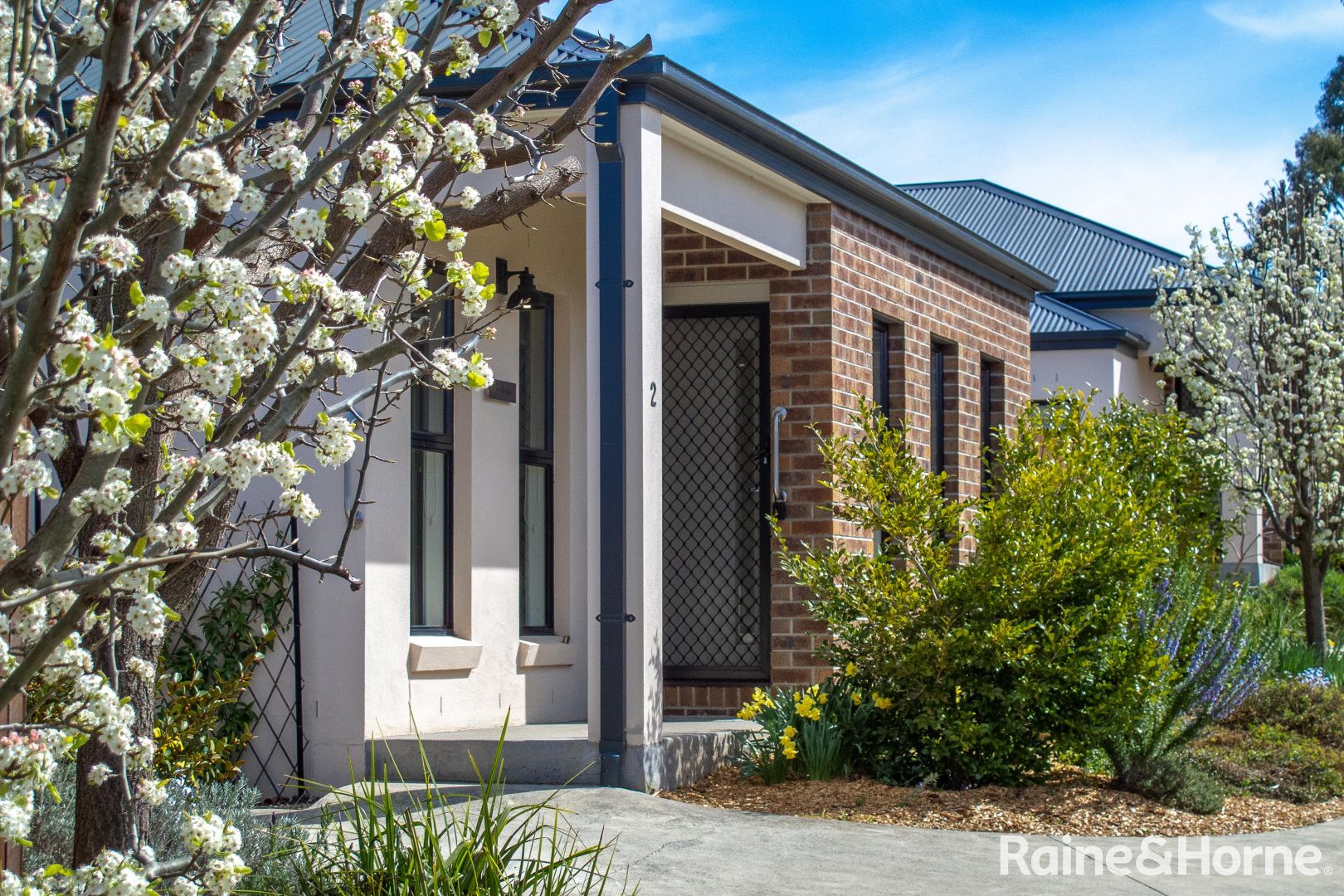 2/54 Stephen Street, Gisborne VIC 3437, Image 2