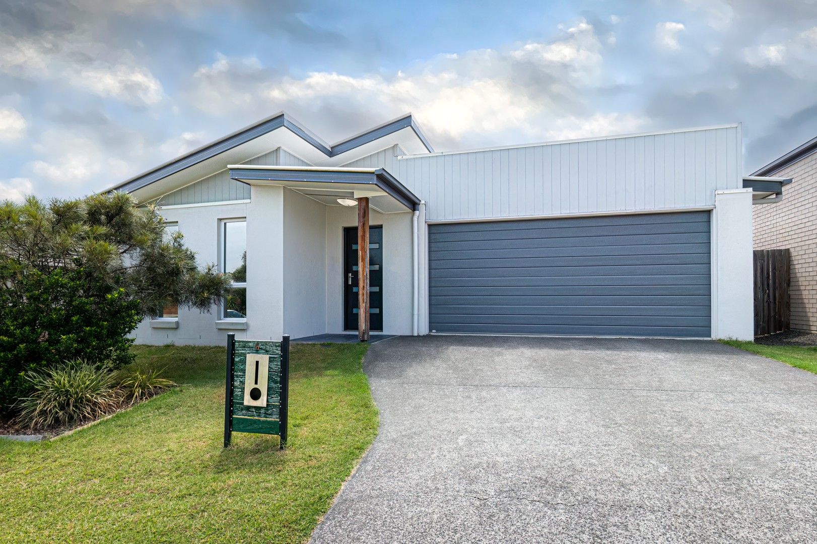 6 Rosella Way, Deebing Heights QLD 4306, Image 0