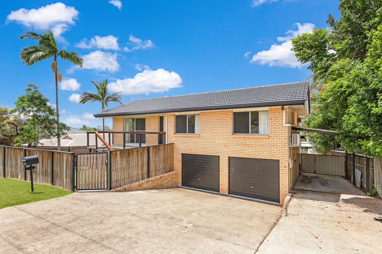 7 Olympus Court, Eatons Hill QLD 4037, Image 2