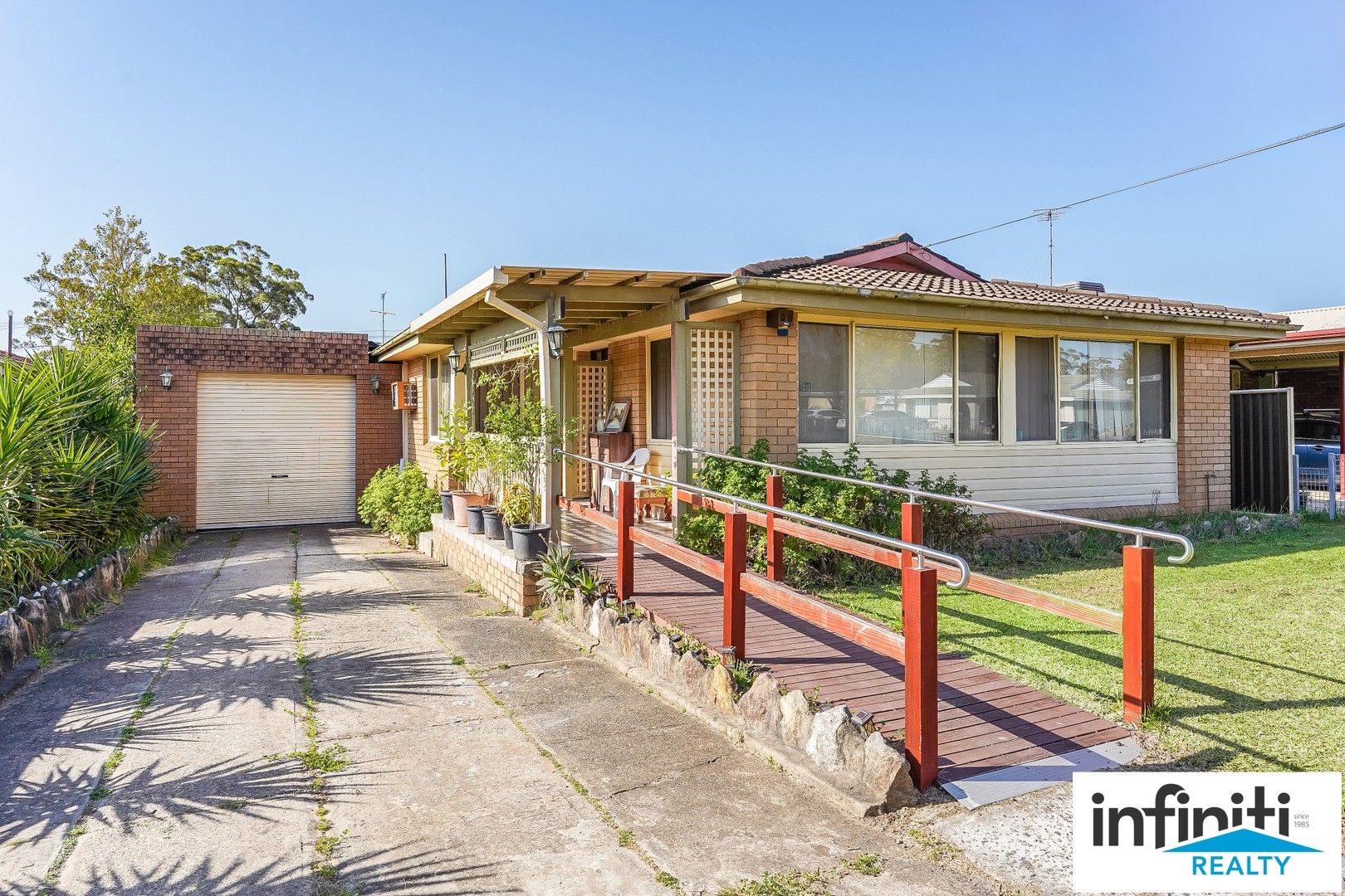 8 Supply Avenue, Lurnea NSW 2170, Image 0