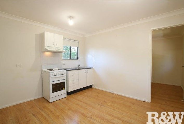 2 bedrooms Apartment / Unit / Flat in 30A OXFORD STREET CAMBRIDGE PARK NSW, 2747