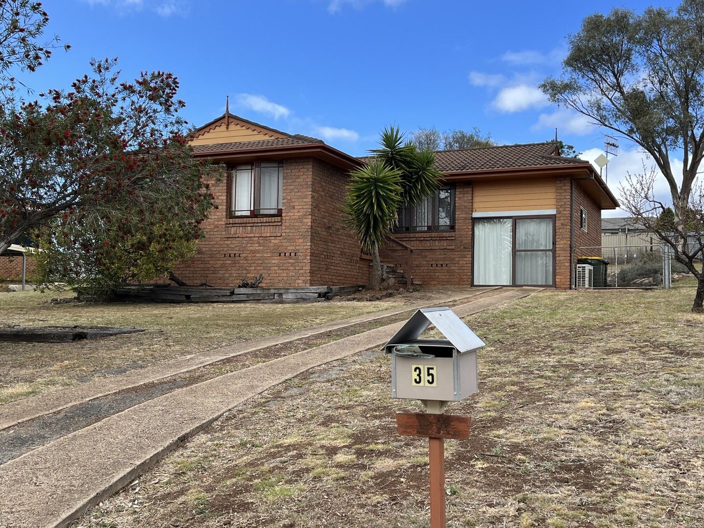 35 William Street, Merriwa NSW 2329 House For Rent Domain