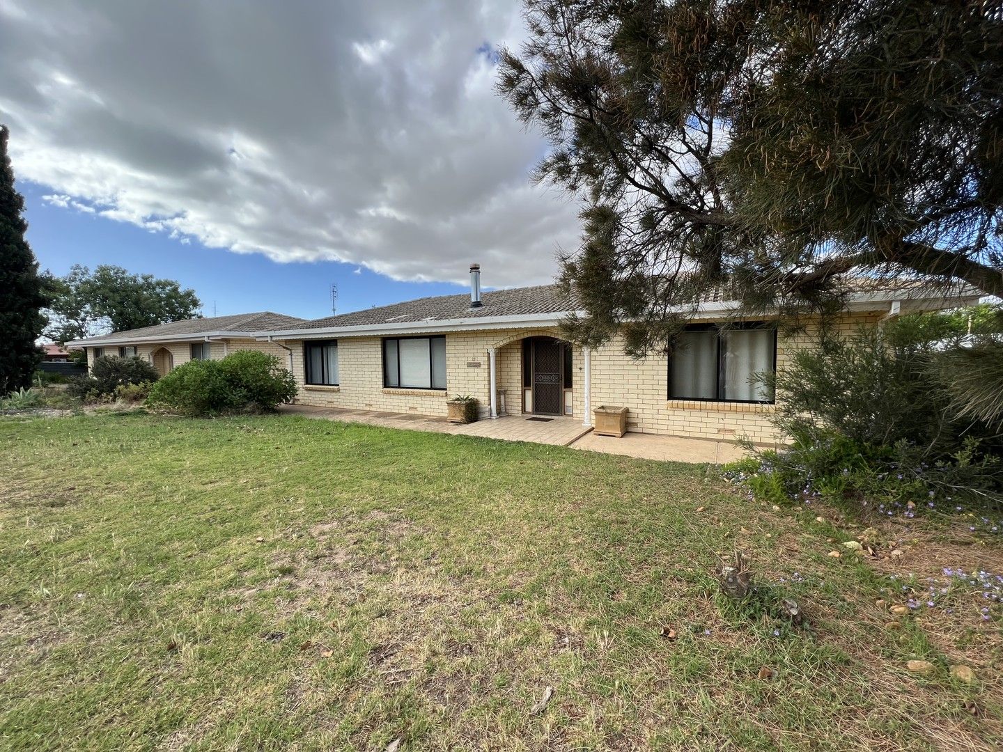 3 bedrooms House in 27 Narangga Terrace MOONTA BAY SA, 5558