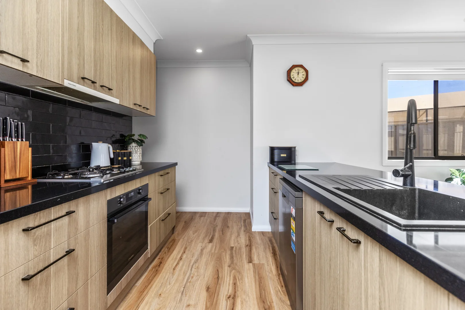 Additional image 2 of 7 Hayes Crescent, Junee NSW 2663