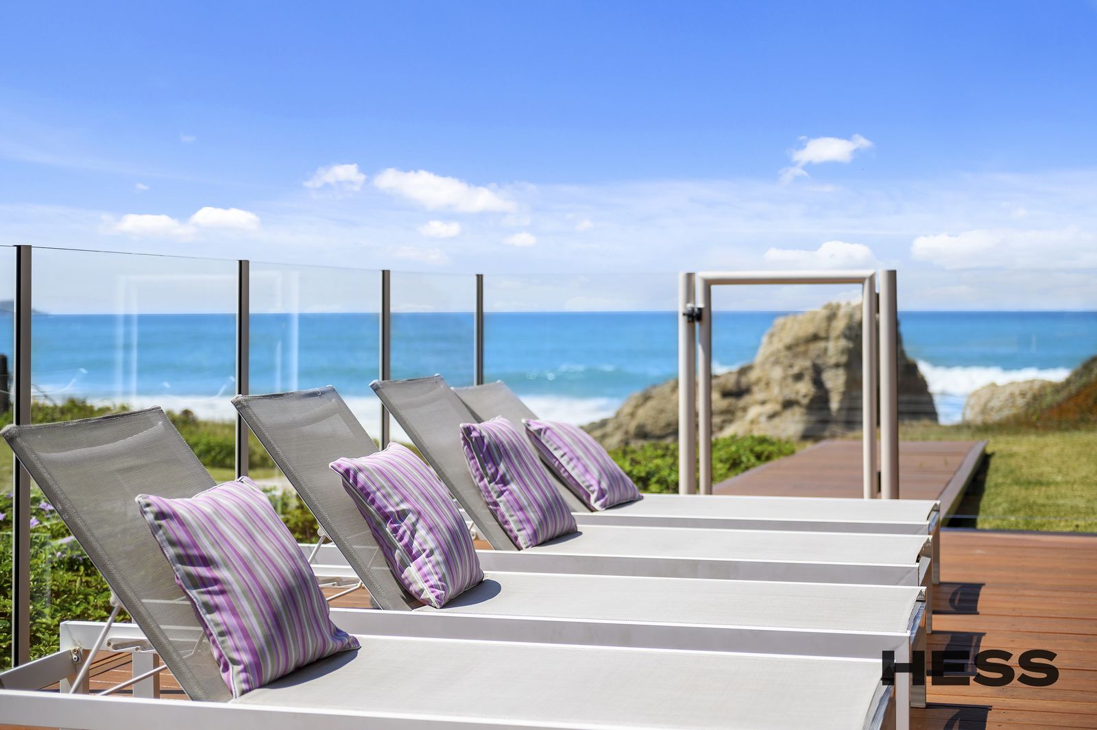 4 bedrooms Duplex in 6 Beachfront Close SAPPHIRE BEACH NSW, 2450