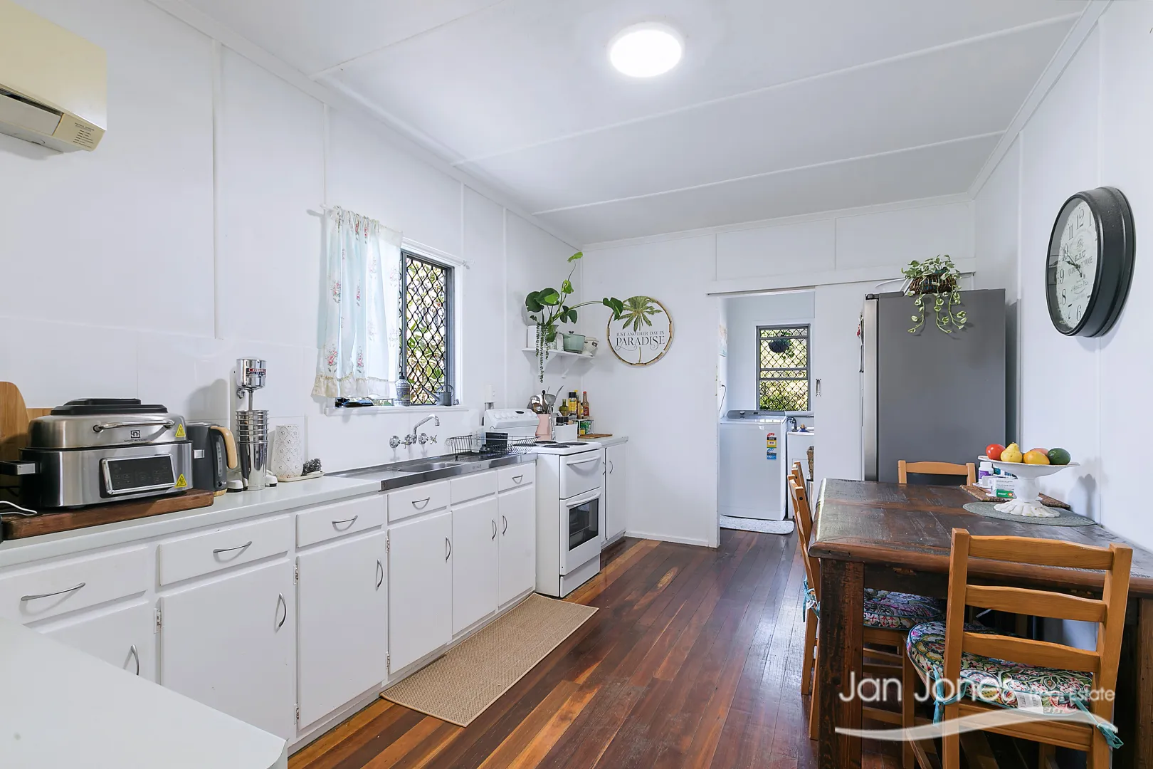 Fantastic Buying - Elevated Location - Neat and Tidy - View 5