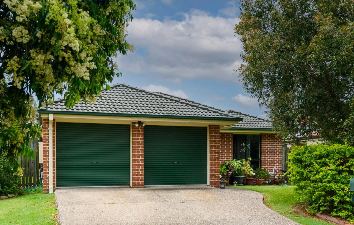 12 Lakes Entrance, Meadowbrook QLD 4131