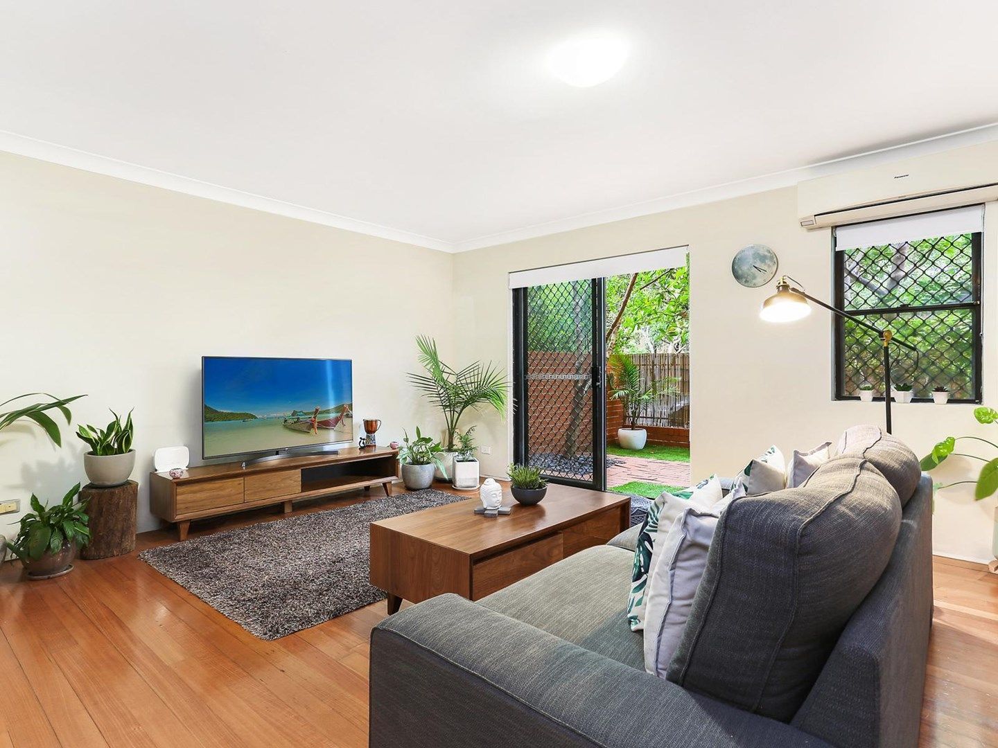 2 bedrooms Apartment / Unit / Flat in 2/17-37 Lawrence Street ALEXANDRIA NSW, 2015