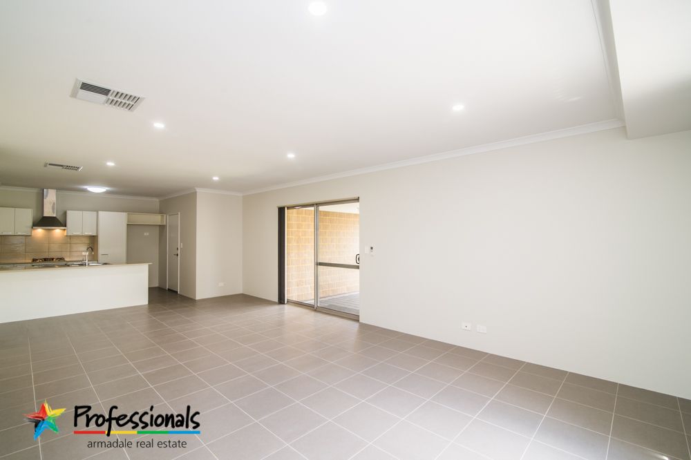 135a Seventh Road, Armadale WA 6112, Image 2