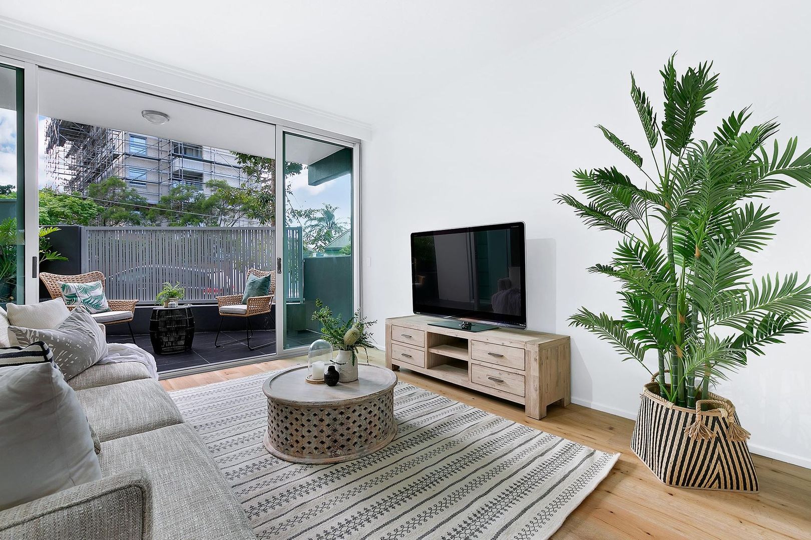 77/89 Lambert Street, Kangaroo Point QLD 4169, Image 2