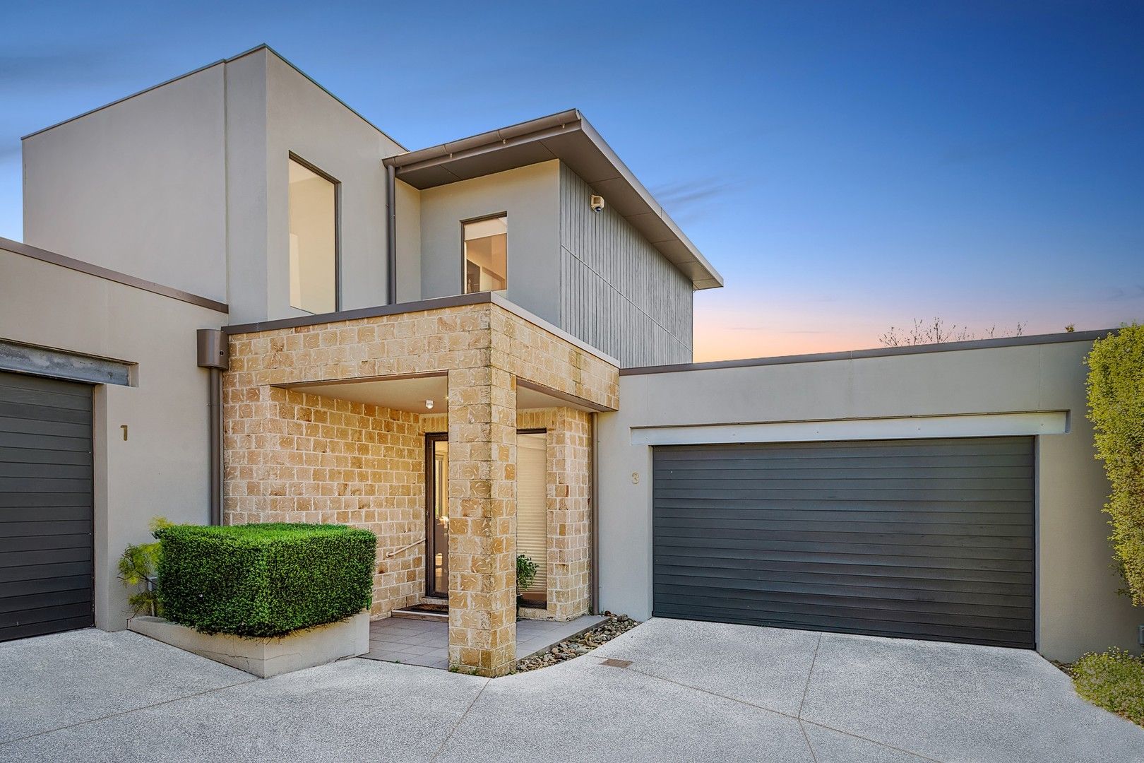 3 bedrooms Apartment / Unit / Flat in 3/666 Esplanade MORNINGTON VIC, 3931