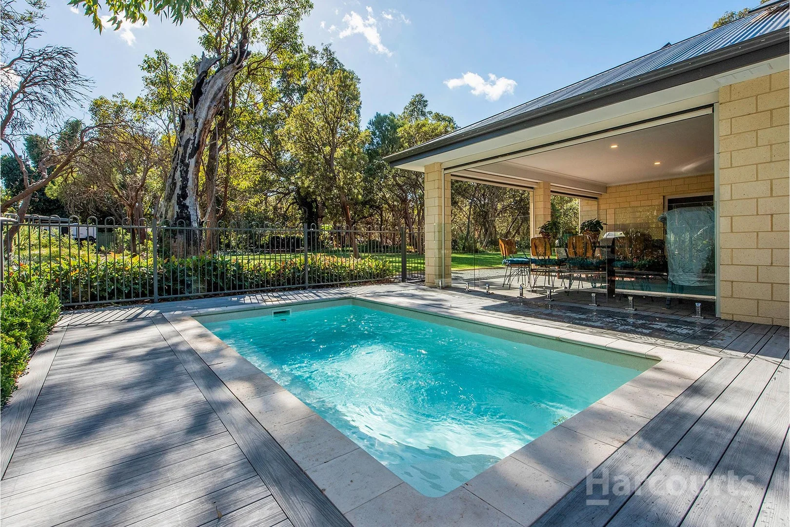 208 Gordon Road, Parklands WA 6180