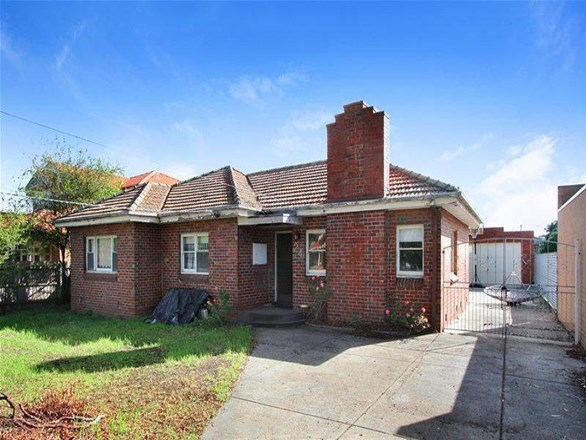 24 Leamington Street, Reservoir VIC 3073