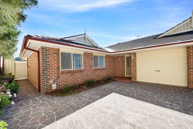 Picture of 2/2 Castlereagh Crescent, BATEAU BAY NSW 2261