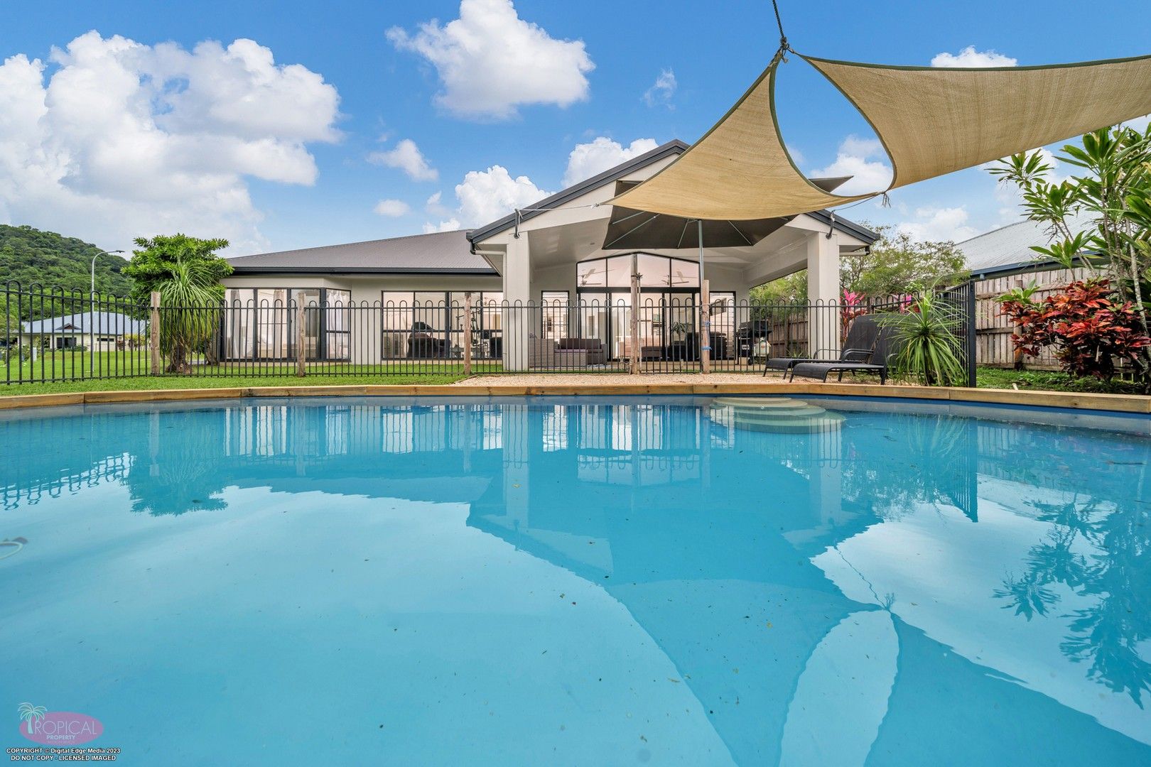 5 Oceanview Dr, Wongaling Beach QLD 4852, Image 0