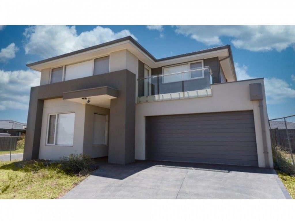 4 bedrooms House in 40 Spectacle Crescent POINT COOK VIC, 3030