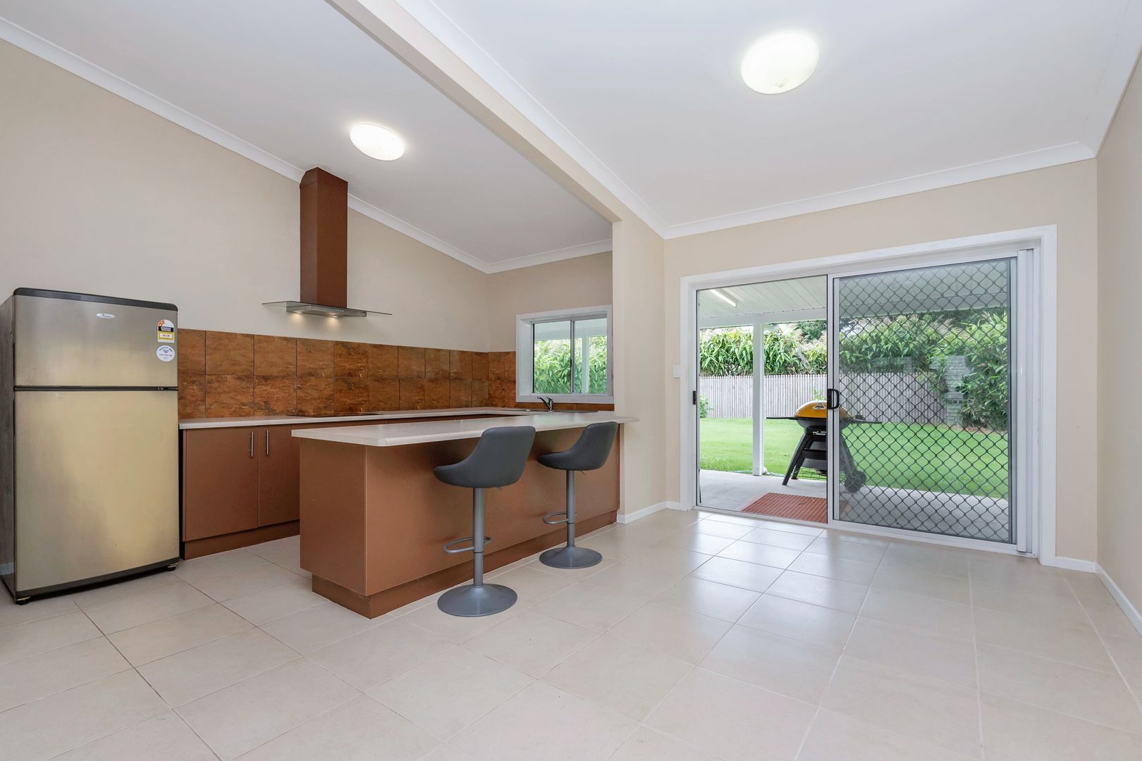 10 Fanning Court, Balgal Beach QLD 4816, Image 2