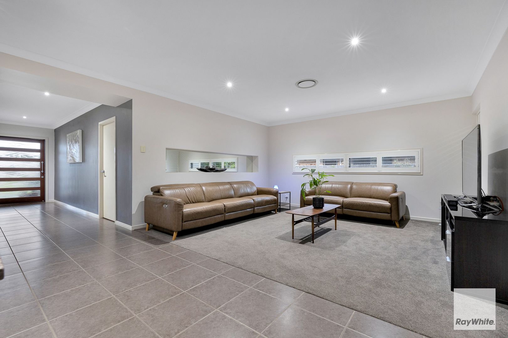 4 Mervyn Crescent, Redland Bay QLD 4165, Image 1