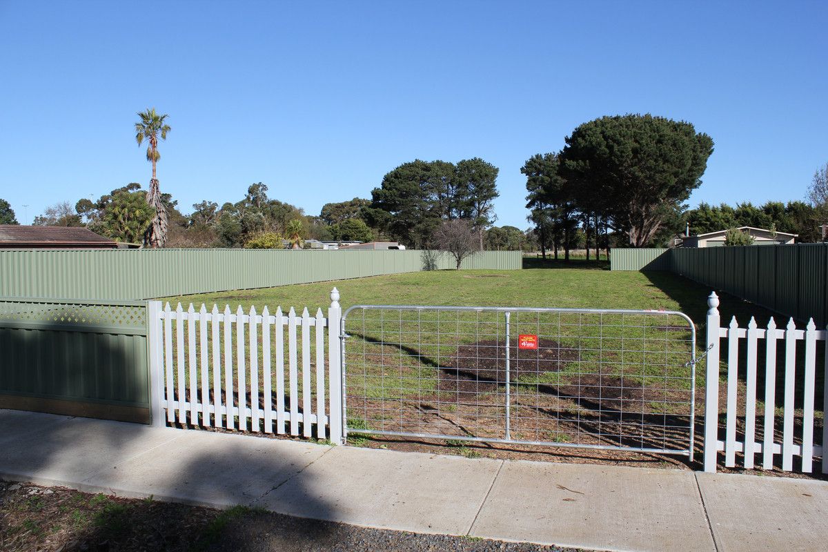 Vacant land in 2/125 Ferrars Street, ROKEWOOD VIC, 3330