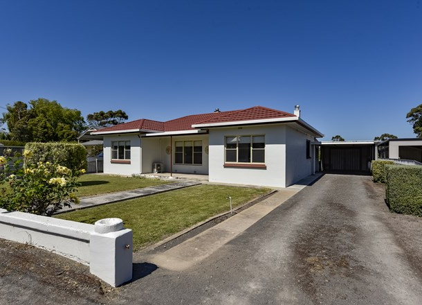 152 Mount Gambier Road, Millicent SA 5280