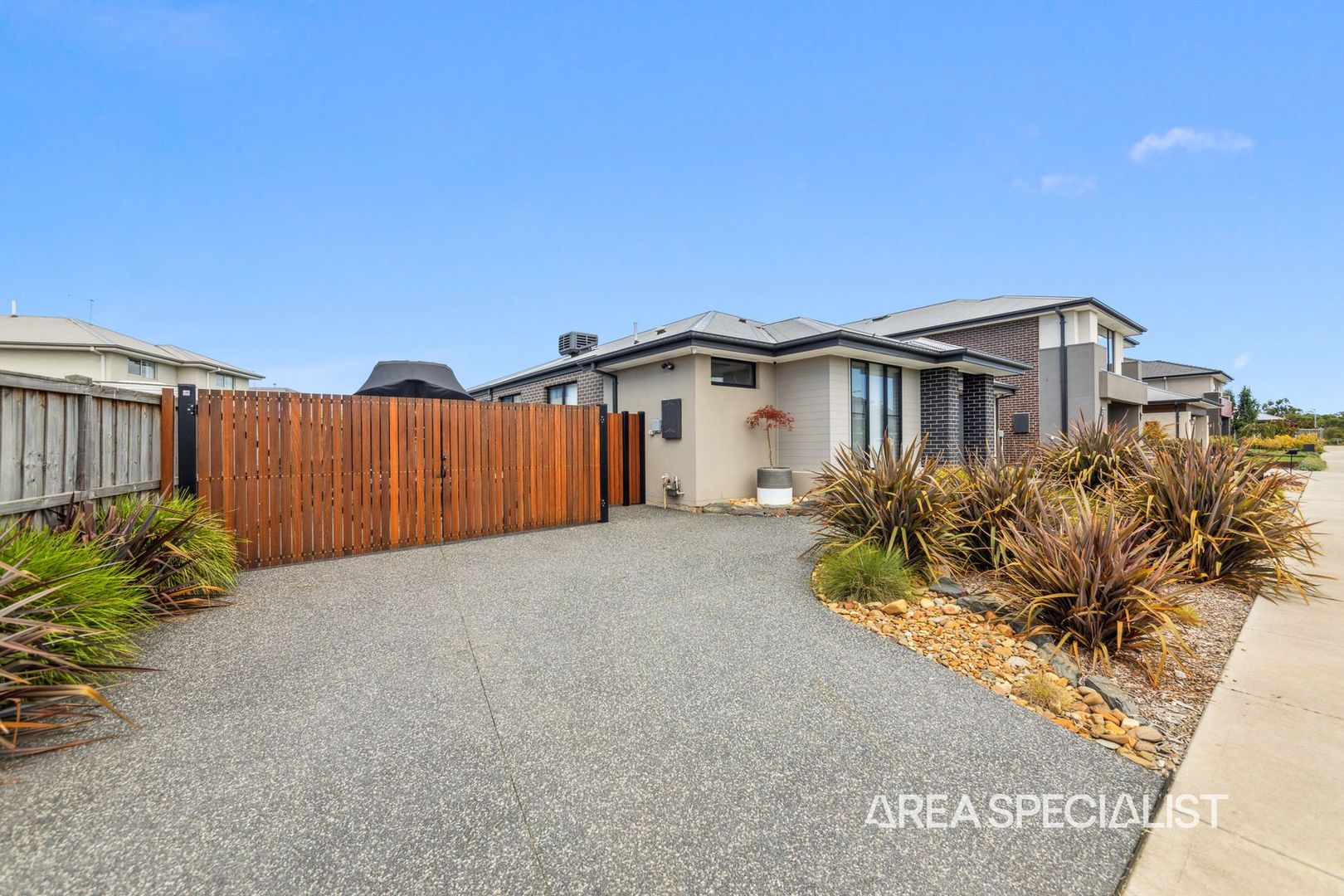 30 Vasello Circuit, Cranbourne South VIC 3977, Image 2