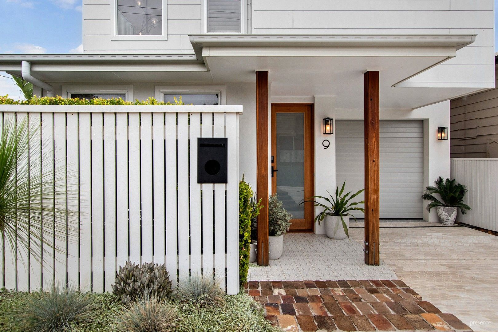 4 bedrooms House in 9 Avondale Road NEW LAMBTON NSW, 2305