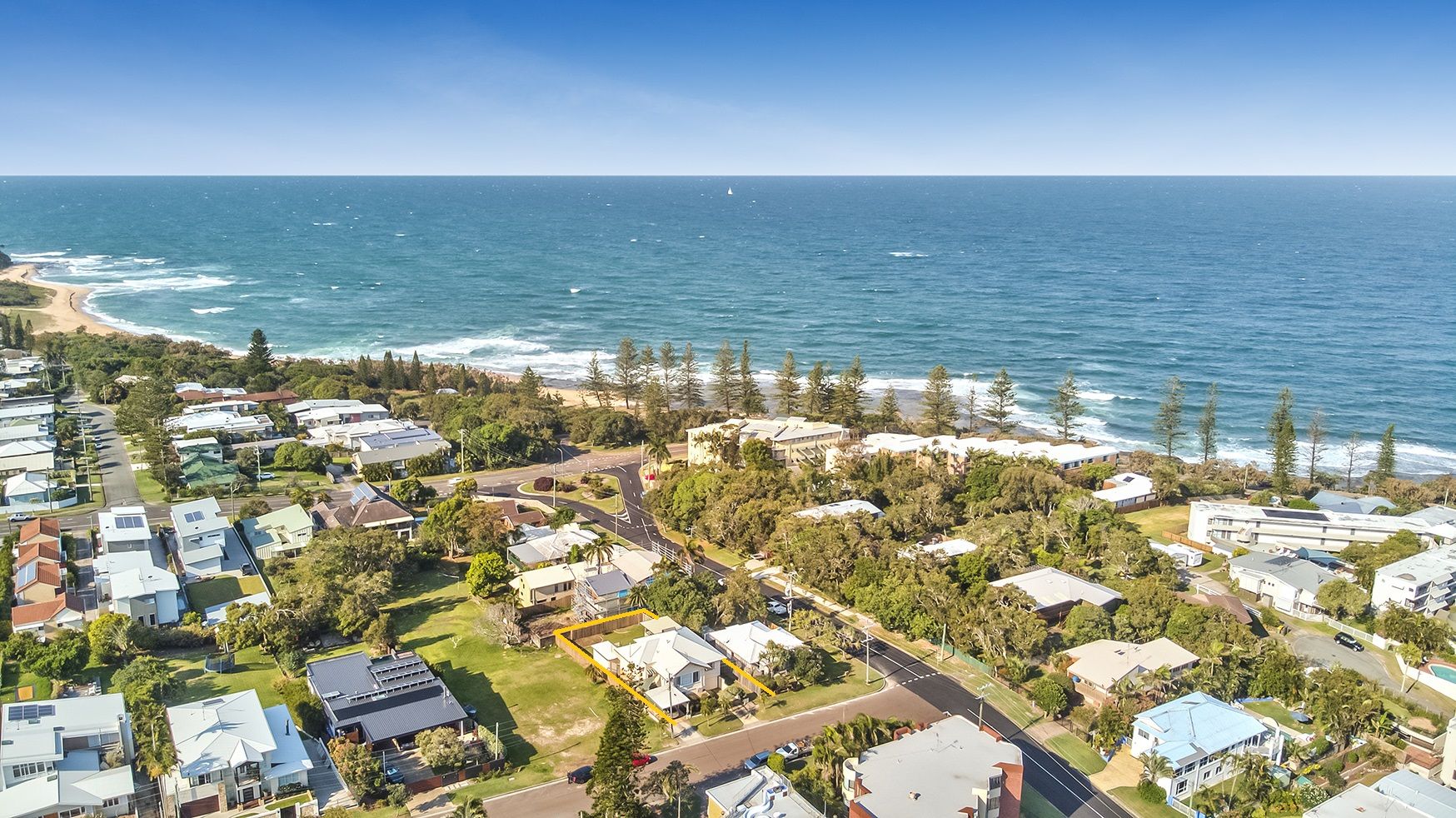 3 Burgess Street, Kings Beach QLD 4551, Image 1