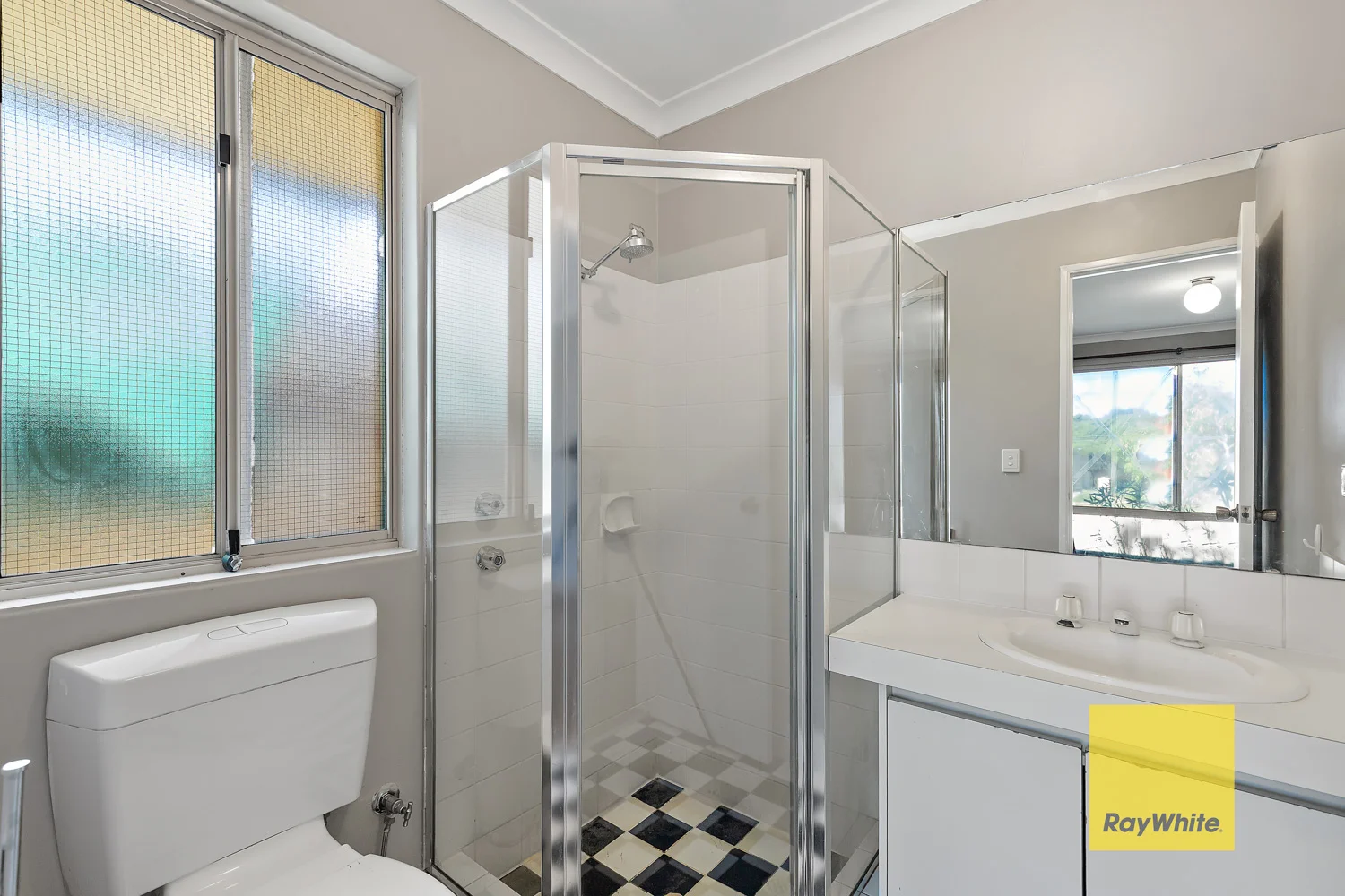 Additional image 10 of 87 Strawberry Drive, Seville Grove WA 6112