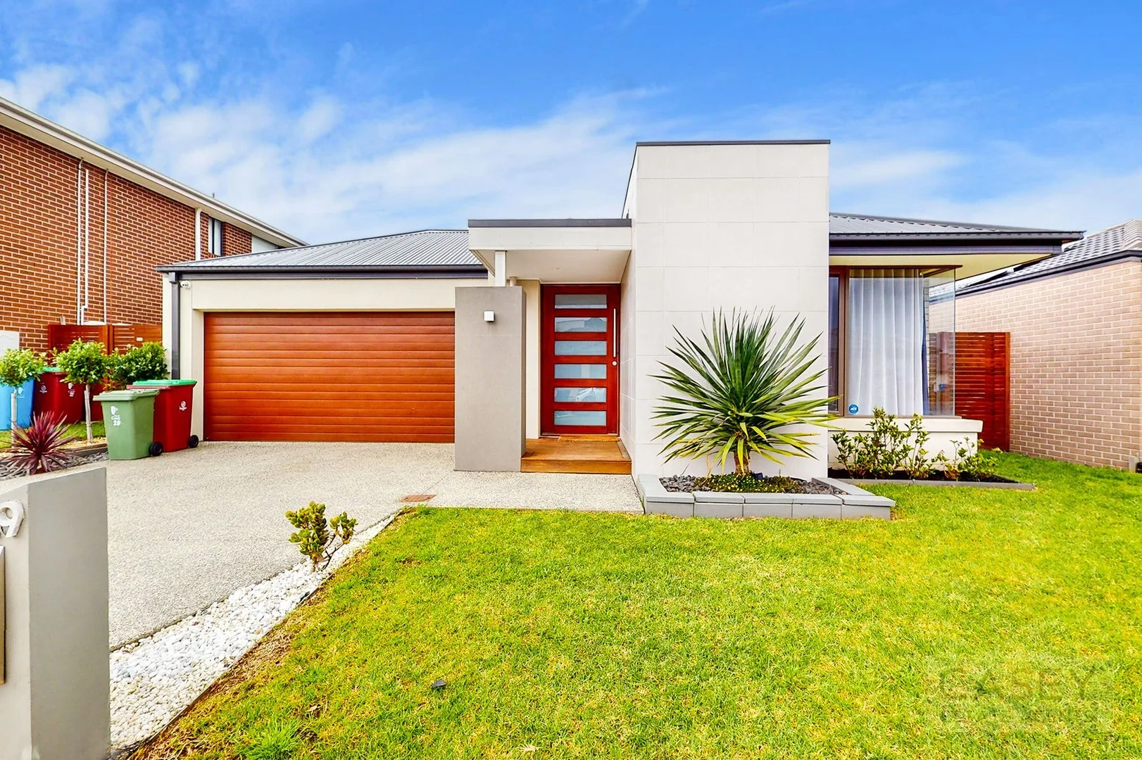 29 Mountjoy Circuit, Clyde North VIC 3978