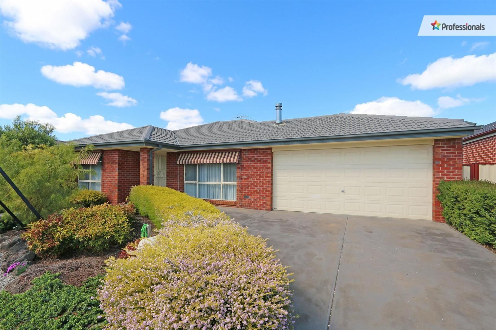 8 Staton Crescent, Melton West VIC 3337, Image 0