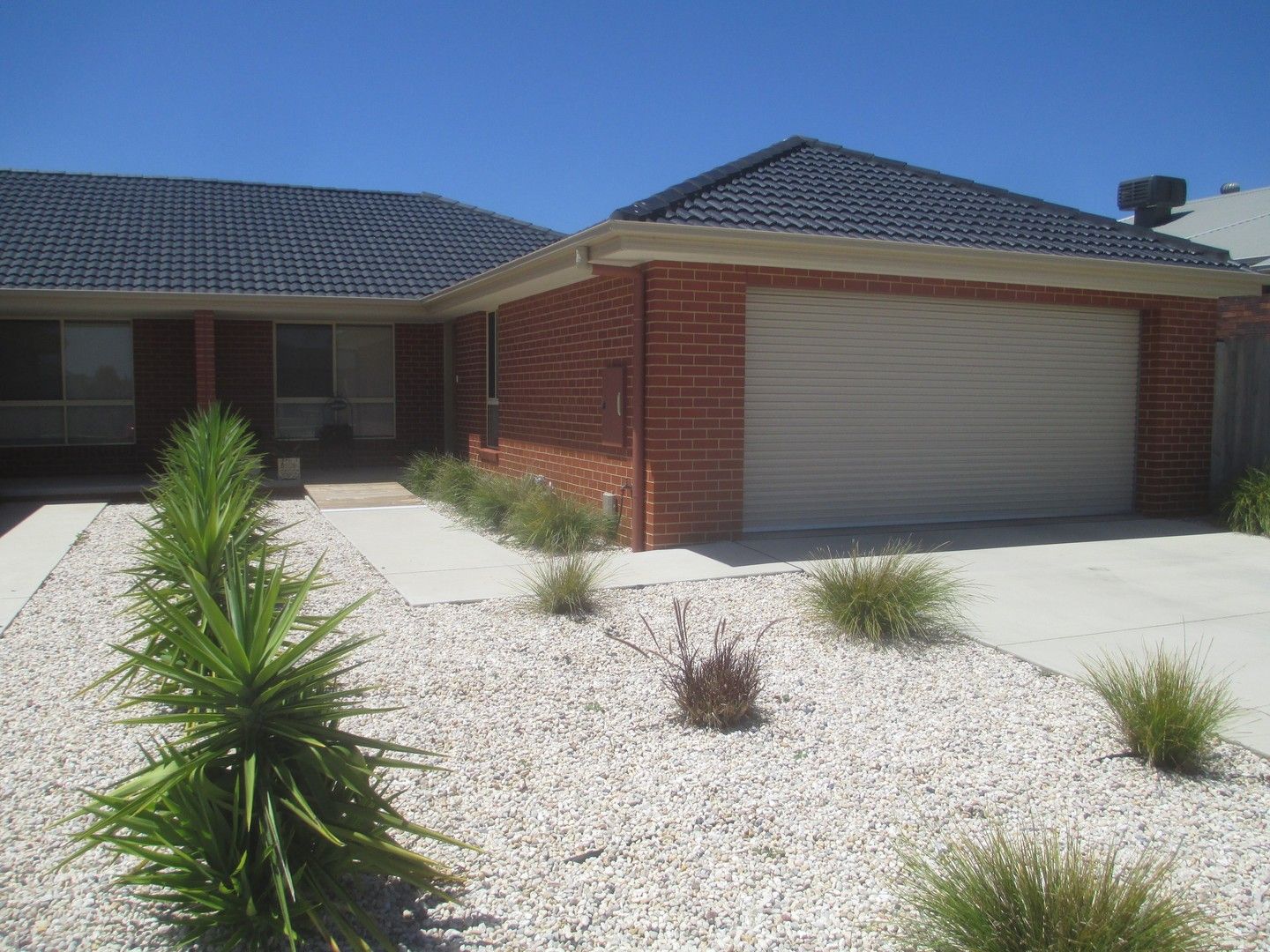 3 bedrooms House in 11B Fison Avenue EASTWOOD VIC, 3875