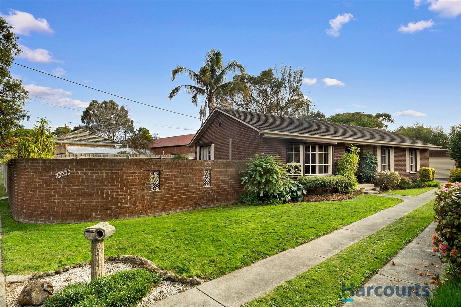 1 Folkestone Road, Glen Waverley VIC 3150, Image 0