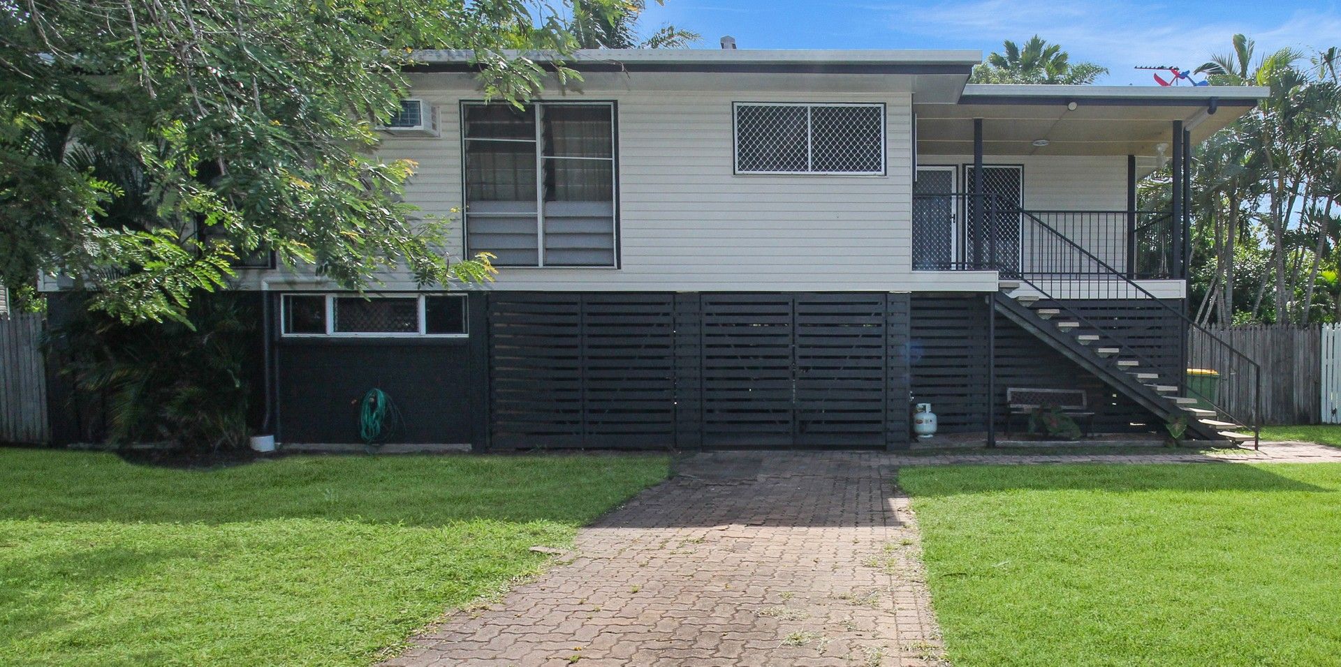 3 bedrooms House in 12 Dacosta Court VINCENT QLD, 4814