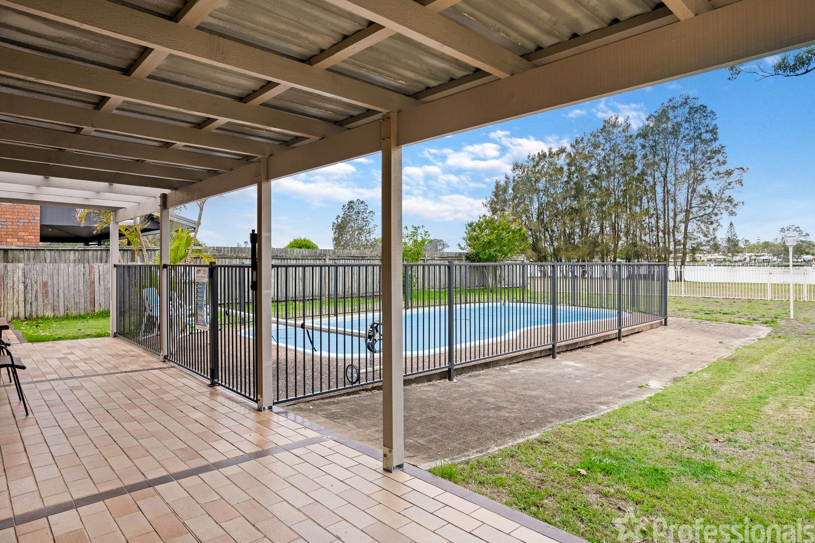 32 Rest Point Parade, Tuncurry NSW 2428, Image 2