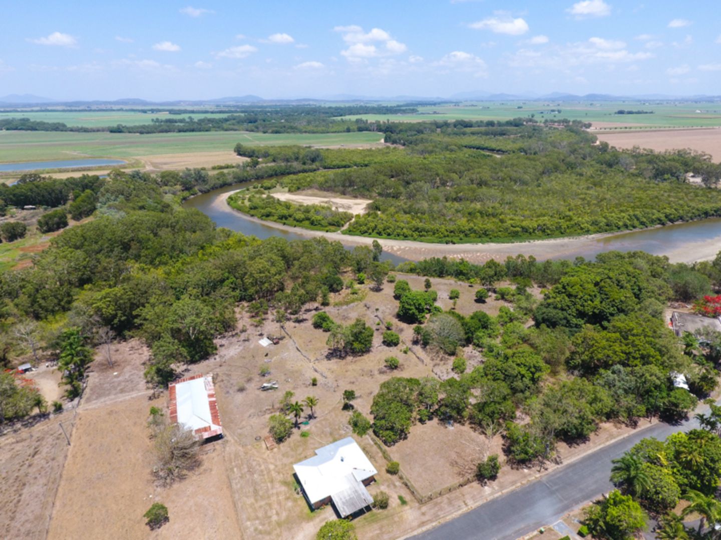 22 Pattersons Lane, Bakers Creek QLD 4740 Domain