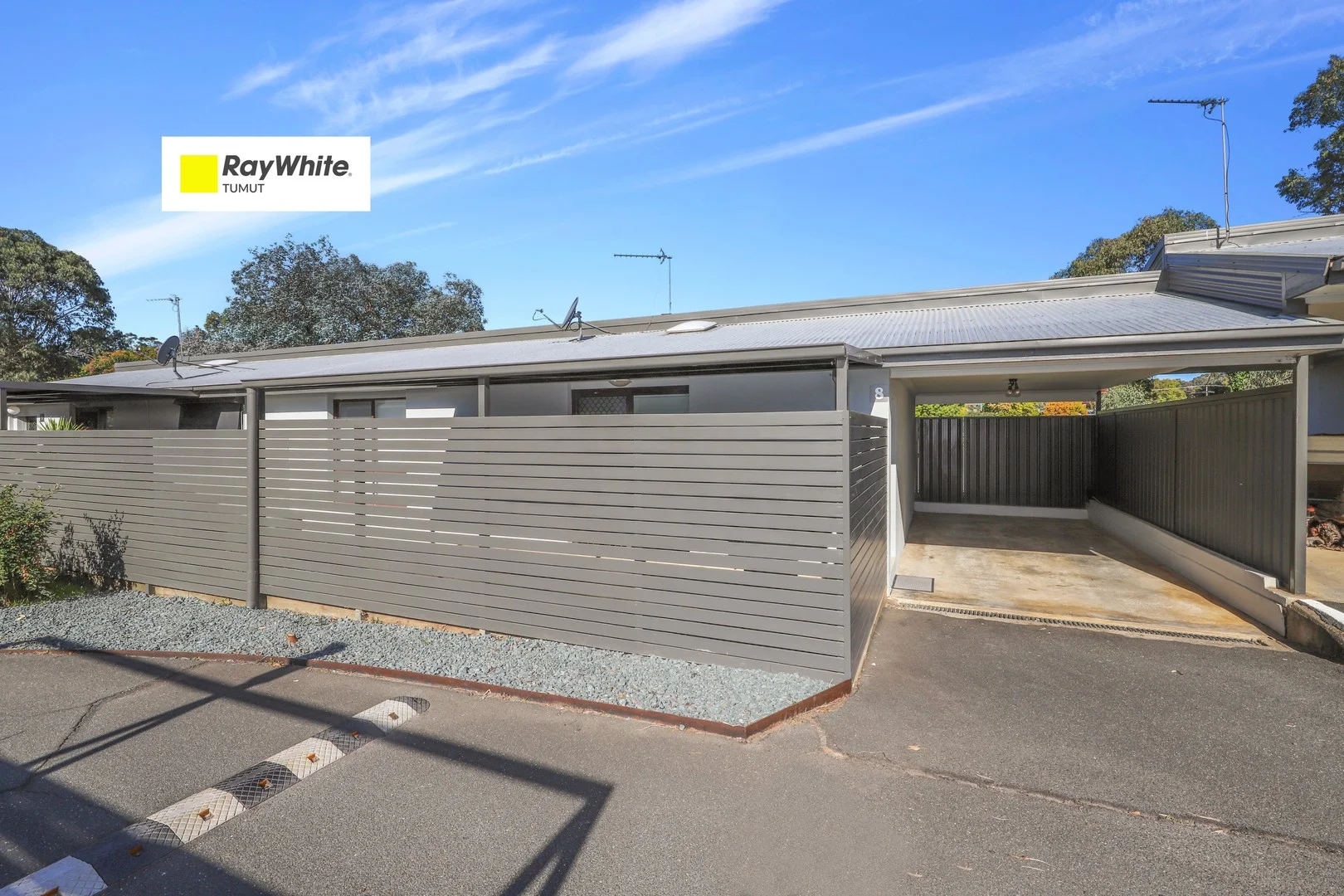 8/176 Capper Street, Tumut NSW 2720