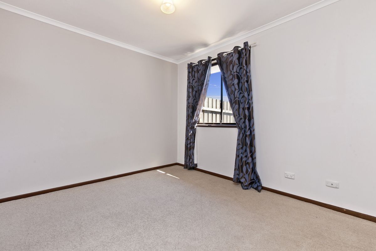 25/69 Valley Road, HOPE VALLEY SA 5090, Image 2