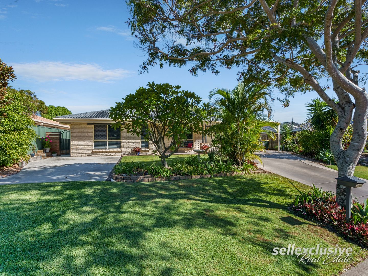 14 Albert Place, Sandstone Point QLD 4511, Image 1