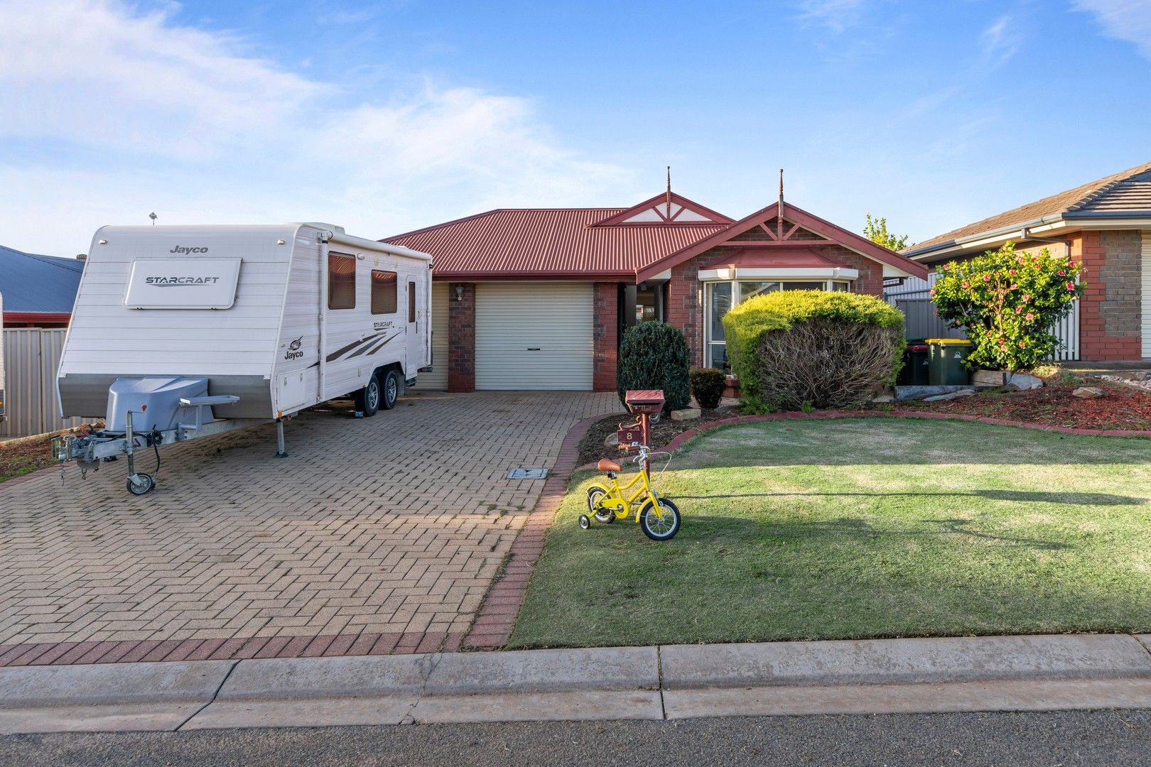 8 Phillip Avenue, Craigmore SA 5114, Image 0