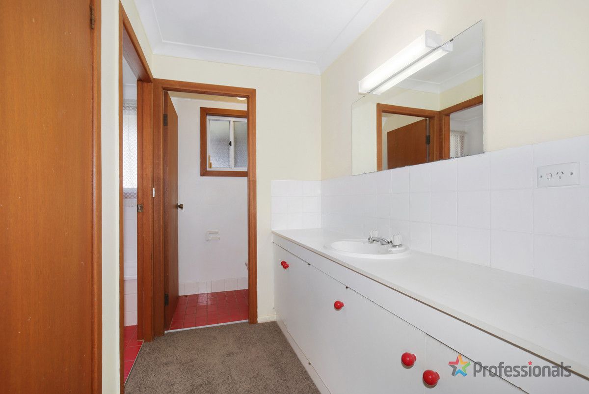 16 Sarah Place, Armidale NSW 2350, Image 2