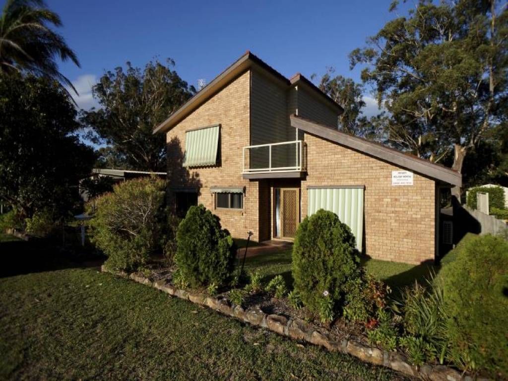 16 Curlew Avenue, Hawks Nest NSW 2324, Image 1