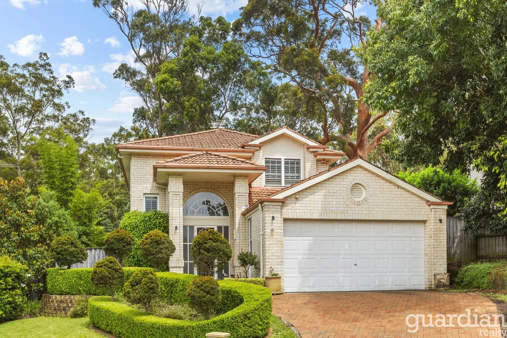 Primary image of 6 Lockyer Close, Dural NSW 2158