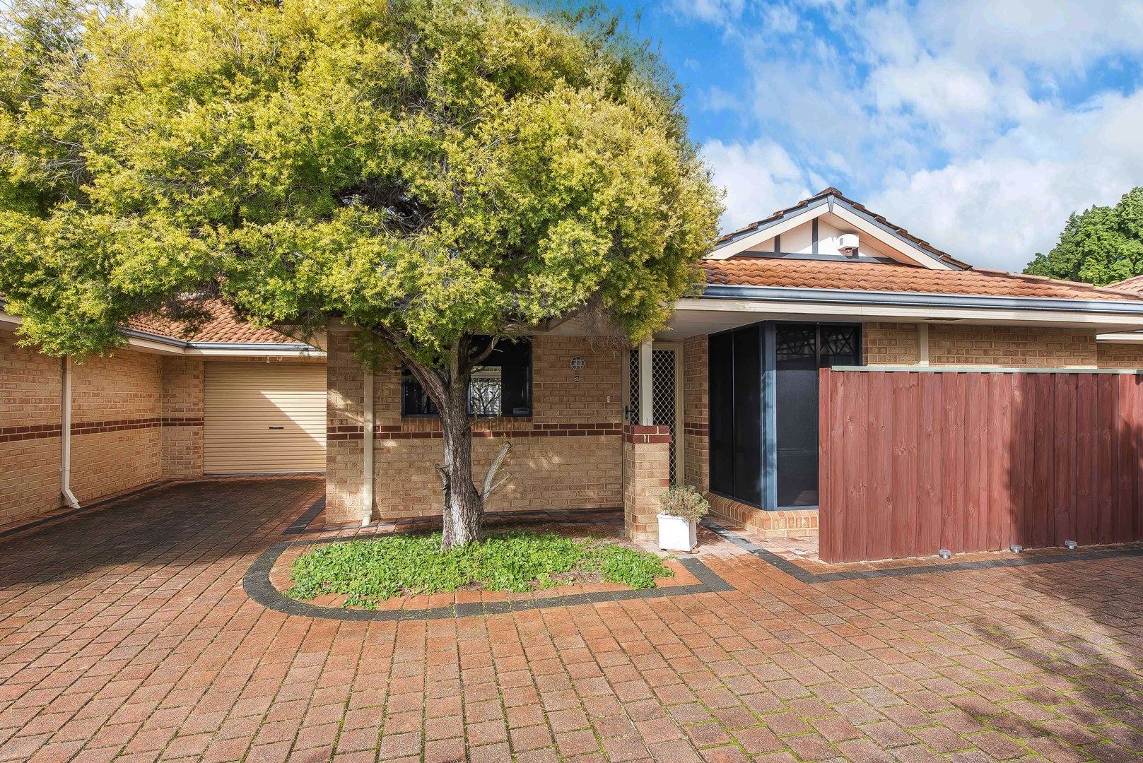 2/32 Odin Road, Innaloo WA 6018, Image 0