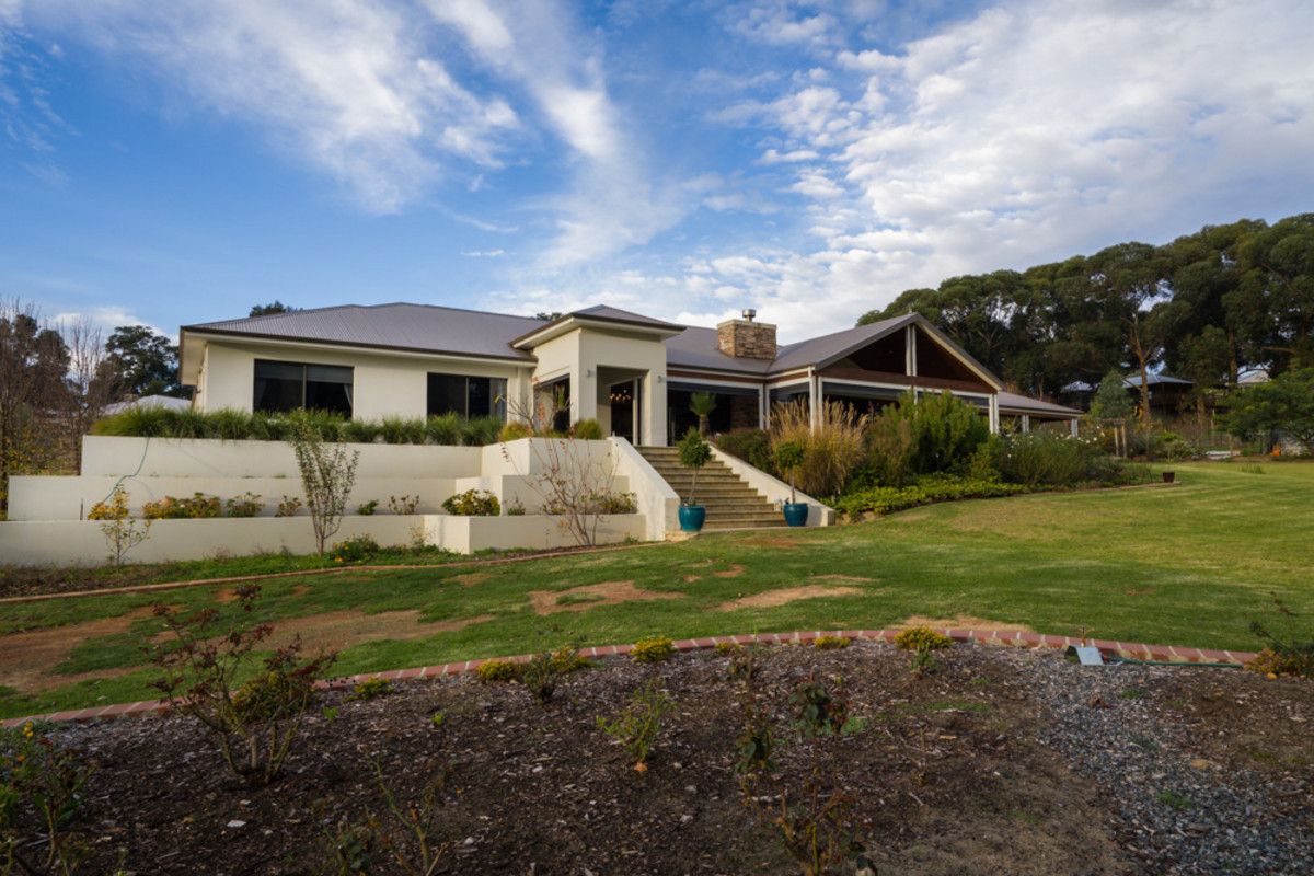 25 Vincent Lookout, Bedfordale WA 6112, Image 0